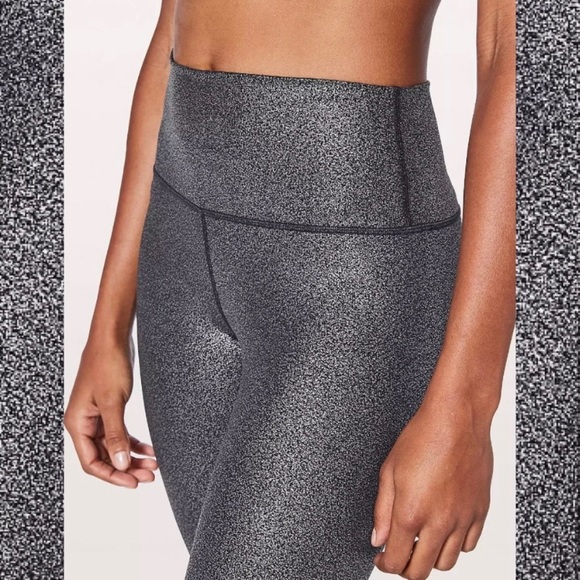 Wunder Under high rise Lululemon leggings - Picture 2 of 6
